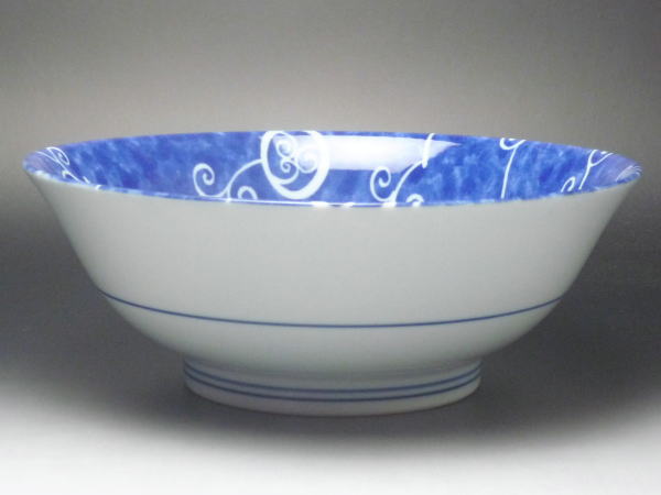 China - 【B級品】ブルー唐草65丼　[普段使いの食器]