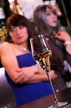 【中古】バー 姐朋友 第2巻 [DVD]【メーカー名】【メーカー型番】【ブランド名】コロムビアミュージックエンタテインメント アニメ, お笑い・バラエティ 浅沼晋太郎: Actor; 下野紘: Actor; 小野友樹: Actor; 津田美波: Actor; 濱口善幸: Actor【商品説明】バー 姐朋友 第2巻 [DVD]当店では初期不良に限り、商品到着から7日間は返品を 受付けております。お問い合わせ・メールにて不具合詳細をご連絡ください。他モールとの併売品の為、完売の際はキャンセルご連絡させて頂きます。中古品の商品タイトルに「限定」「初回」「保証」「DLコード」などの表記がありましても、特典・付属品・帯・保証等は付いておりません。電子辞書、コンパクトオーディオプレーヤー等のイヤホンは写真にありましても衛生上、基本お付けしておりません。※未使用品は除く品名に【import】【輸入】【北米】【海外】等の国内商品でないと把握できる表記商品について国内のDVDプレイヤー、ゲーム機で稼働しない場合がございます。予めご了承の上、購入ください。掲載と付属品が異なる場合は確認のご連絡をさせて頂きます。ご注文からお届けまで1、ご注文⇒ご注文は24時間受け付けております。2、注文確認⇒ご注文後、当店から注文確認メールを送信します。3、お届けまで3〜10営業日程度とお考えください。4、入金確認⇒前払い決済をご選択の場合、ご入金確認後、配送手配を致します。5、出荷⇒配送準備が整い次第、出荷致します。配送業者、追跡番号等の詳細をメール送信致します。6、到着⇒出荷後、1〜3日後に商品が到着します。　※離島、北海道、九州、沖縄は遅れる場合がございます。予めご了承下さい。お電話でのお問合せは少人数で運営の為受け付けておりませんので、お問い合わせ・メールにてお願い致します。営業時間　月〜金　11:00〜18:00★お客様都合によるご注文後のキャンセル・返品はお受けしておりませんのでご了承ください。0