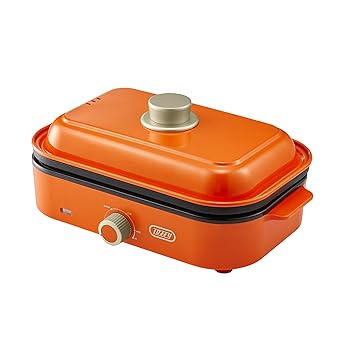【中古】【Toffy/トフィー】 ホットプレート ミニ K-HHP1 コンパクト 1~2人用 フタ付き 蒸し料理 別売プレート たこ焼き 深鍋 普段使い ホームパーティー カラーバリエーション豊富 ヴァイブラントオレンジ【メーカー名】【メーカー型番】【ブランド名】TOFFY ホットプレート 【商品説明】【Toffy/トフィー】 ホットプレート ミニ K-HHP1 コンパクト 1~2人用 フタ付き 蒸し料理 別売プレート たこ焼き 深鍋 普段使い ホームパーティー カラーバリエーション豊富 ヴァイブラントオレンジ【幅広い料理をお任せ！】火力は保温〜200℃まで無段階で調節可能。ふたも付属しているため、焼くだけではなく蒸し料理など、さまざまなレシピでお使いいただけます。【コンパクトなサイズ感】1〜2人での使用にぴったりなサイズです。出したりしまったりが面倒にならず、気軽にホットプレート調理をお楽しみいただけます。別売のたこ焼きプレートと深鍋プレートに交換すれば、レシピはもっと広がります！普段使いからホームパーティーまで幅広いシーンで活躍！◆Toffy Happy Collection◆ すっきり気分が晴れない日でも私たちの心を温かく照らし、 暮らしに明るさと楽しさをもたらす存在でありたい。そんな願いを込めたコレクションです。 お部屋や身の回りを心地よく活気づけ、日常に“Happy”と“Lucky”をお届けします。当店では初期不良に限り、商品到着から7日間は返品を 受付けております。お問い合わせ・メールにて不具合詳細をご連絡ください。他モールとの併売品の為、完売の際はキャンセルご連絡させて頂きます。中古品の商品タイトルに「限定」「初回」「保証」「DLコード」などの表記がありましても、特典・付属品・帯・保証等は付いておりません。電子辞書、コンパクトオーディオプレーヤー等のイヤホンは写真にありましても衛生上、基本お付けしておりません。※未使用品は除く品名に【import】【輸入】【北米】【海外】等の国内商品でないと把握できる表記商品について国内のDVDプレイヤー、ゲーム機で稼働しない場合がございます。予めご了承の上、購入ください。掲載と付属品が異なる場合は確認のご連絡をさせて頂きます。ご注文からお届けまで1、ご注文⇒ご注文は24時間受け付けております。2、注文確認⇒ご注文後、当店から注文確認メールを送信します。3、お届けまで3〜10営業日程度とお考えください。4、入金確認⇒前払い決済をご選択の場合、ご入金確認後、配送手配を致します。5、出荷⇒配送準備が整い次第、出荷致します。配送業者、追跡番号等の詳細をメール送信致します。6、到着⇒出荷後、1〜3日後に商品が到着します。　※離島、北海道、九州、沖縄は遅れる場合がございます。予めご了承下さい。お電話でのお問合せは少人数で運営の為受け付けておりませんので、お問い合わせ・メールにてお願い致します。営業時間　月〜金　11:00〜18:00★お客様都合によるご注文後のキャンセル・返品はお受けしておりませんのでご了承ください。0