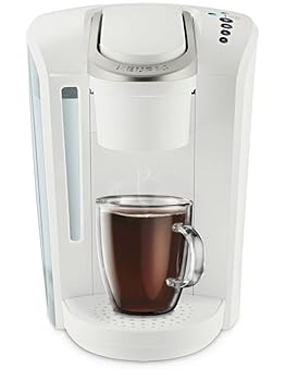 【中古】Keurig K-Select（キューリングKセレクト）コーヒーメーカー シングルサーブ K-カップポッド コーヒー抽出機 強度コントロール 温水可【メーカー名】【メーカー型番】【ブランド名】Keurig コーヒーメーカー 【商品説明】Keurig K-Select（キューリングKセレクト）コーヒーメーカー シングルサーブ K-カップポッド コーヒー抽出機 強度コントロール 温水可複数のカップサイズ:(6、8、10、12オンス)。 最も人気のあるカップサイズを、静かな醸造技術でお楽しみください。使用中の騒音を最小限に抑えます。強力な抽出:コーヒーの強さと強度を高めます。大きな56オンスの貯水容器:詰め替え前に5杯分淹れることができ、時間を節約し、朝のルーチンを簡素化します。 取り外し可能なリザーバーで簡単に補充できます。シンプルなボタンコントロール:ポッドを挿入し、お好みのカップ抽出サイズを選択するだけで、数分で素早く淹れたてのおいしいコーヒーを手に入れることができます。取り外し可能なドリップトレイ:高さ7.4インチまでのトラベルマグを収納でき、誤って淹れることができるのでお手入れが簡単です。当店では初期不良に限り、商品到着から7日間は返品を 受付けております。お問い合わせ・メールにて不具合詳細をご連絡ください。他モールとの併売品の為、完売の際はキャンセルご連絡させて頂きます。中古品の商品タイトルに「限定」「初回」「保証」「DLコード」などの表記がありましても、特典・付属品・帯・保証等は付いておりません。電子辞書、コンパクトオーディオプレーヤー等のイヤホンは写真にありましても衛生上、基本お付けしておりません。※未使用品は除く品名に【import】【輸入】【北米】【海外】等の国内商品でないと把握できる表記商品について国内のDVDプレイヤー、ゲーム機で稼働しない場合がございます。予めご了承の上、購入ください。掲載と付属品が異なる場合は確認のご連絡をさせて頂きます。ご注文からお届けまで1、ご注文⇒ご注文は24時間受け付けております。2、注文確認⇒ご注文後、当店から注文確認メールを送信します。3、お届けまで3〜10営業日程度とお考えください。4、入金確認⇒前払い決済をご選択の場合、ご入金確認後、配送手配を致します。5、出荷⇒配送準備が整い次第、出荷致します。配送業者、追跡番号等の詳細をメール送信致します。6、到着⇒出荷後、1〜3日後に商品が到着します。　※離島、北海道、九州、沖縄は遅れる場合がございます。予めご了承下さい。お電話でのお問合せは少人数で運営の為受け付けておりませんので、お問い合わせ・メールにてお願い致します。営業時間　月〜金　11:00〜18:00★お客様都合によるご注文後のキャンセル・返品はお受けしておりませんのでご了承ください。0