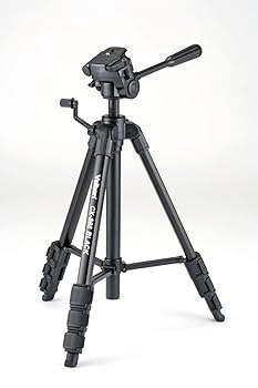 【中古】Velbon　CX-888 BLACK　三脚【メーカー名】【メーカー型番】【ブランド名】Velbon 三脚 【商品説明】Velbon　CX-888 BLACK　三脚カメラ三脚当店では初期不良に限り、商品到着から7日間は返品を 受付けております。お問い合わせ・メールにて不具合詳細をご連絡ください。他モールとの併売品の為、完売の際はキャンセルご連絡させて頂きます。中古品の商品タイトルに「限定」「初回」「保証」「DLコード」などの表記がありましても、特典・付属品・帯・保証等は付いておりません。電子辞書、コンパクトオーディオプレーヤー等のイヤホンは写真にありましても衛生上、基本お付けしておりません。※未使用品は除く品名に【import】【輸入】【北米】【海外】等の国内商品でないと把握できる表記商品について国内のDVDプレイヤー、ゲーム機で稼働しない場合がございます。予めご了承の上、購入ください。掲載と付属品が異なる場合は確認のご連絡をさせて頂きます。ご注文からお届けまで1、ご注文⇒ご注文は24時間受け付けております。2、注文確認⇒ご注文後、当店から注文確認メールを送信します。3、お届けまで3〜10営業日程度とお考えください。4、入金確認⇒前払い決済をご選択の場合、ご入金確認後、配送手配を致します。5、出荷⇒配送準備が整い次第、出荷致します。配送業者、追跡番号等の詳細をメール送信致します。6、到着⇒出荷後、1〜3日後に商品が到着します。　※離島、北海道、九州、沖縄は遅れる場合がございます。予めご了承下さい。お電話でのお問合せは少人数で運営の為受け付けておりませんので、お問い合わせ・メールにてお願い致します。営業時間　月〜金　11:00〜18:00★お客様都合によるご注文後のキャンセル・返品はお受けしておりませんのでご了承ください。0