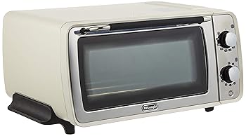 【中古】デロンギ オーブン&トースター ピュアホワイト EOI407J-W【メーカー名】【メーカー型番】【ブランド名】De'Longhi(デロンギ) オーブントースター 【商品説明】デロンギ オーブン&トースター ピュアホワイト EOI407J-W付属品:トレイ、ワイヤーラック、オイルプレート、くず受け、角形ピザストーン 商品サイズ（cm）:43.5×34.5×22cm 商品重量（g）:5200g 素材:ステンレススチール、ABS樹脂原産国:中国 消費電力・電源:AC100V　1200W コードの長さ（cm）:2m 個装形態:箱個装サイズ（幅）:48.5 個装サイズ（奥行）:37.5 個装サイズ（高）:29.5 個装重量（g）:9色:ピュアホワイト当店では初期不良に限り、商品到着から7日間は返品を 受付けております。お問い合わせ・メールにて不具合詳細をご連絡ください。他モールとの併売品の為、完売の際はキャンセルご連絡させて頂きます。中古品の商品タイトルに「限定」「初回」「保証」「DLコード」などの表記がありましても、特典・付属品・帯・保証等は付いておりません。電子辞書、コンパクトオーディオプレーヤー等のイヤホンは写真にありましても衛生上、基本お付けしておりません。※未使用品は除く品名に【import】【輸入】【北米】【海外】等の国内商品でないと把握できる表記商品について国内のDVDプレイヤー、ゲーム機で稼働しない場合がございます。予めご了承の上、購入ください。掲載と付属品が異なる場合は確認のご連絡をさせて頂きます。ご注文からお届けまで1、ご注文⇒ご注文は24時間受け付けております。2、注文確認⇒ご注文後、当店から注文確認メールを送信します。3、お届けまで3〜10営業日程度とお考えください。4、入金確認⇒前払い決済をご選択の場合、ご入金確認後、配送手配を致します。5、出荷⇒配送準備が整い次第、出荷致します。配送業者、追跡番号等の詳細をメール送信致します。6、到着⇒出荷後、1〜3日後に商品が到着します。　※離島、北海道、九州、沖縄は遅れる場合がございます。予めご了承下さい。お電話でのお問合せは少人数で運営の為受け付けておりませんので、お問い合わせ・メールにてお願い致します。営業時間　月〜金　11:00〜18:00★お客様都合によるご注文後のキャンセル・返品はお受けしておりませんのでご了承ください。0