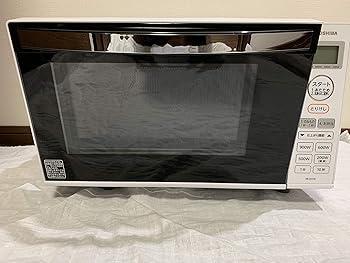 【中古】東芝 ER-SS17A ホワイト [単機能電子レンジ(17L) 縦開き]【メーカー名】【メーカー型番】【ブランド名】東芝(TOSHIBA) 電子レンジ 【商品説明】東芝 ER-SS17A ホワイト [単機能電子レンジ(17L) 縦開き]回らないからお弁当がぶつからない17Lフラット庫内。フラットだから、お手入れも簡単。900Wインバーターですばやくあたため。コンビニ食品のあたために便利な600W/500W、解凍用200Wを搭載。湿度センサー搭載で、毎日使うごはん・おかずのあたためはワンタッチであたため。暗いキッチンでも見やすい「オレンジバックライト液晶」搭載。操作ボタンも大きく使いやすい。縦扉タイプ当店では初期不良に限り、商品到着から7日間は返品を 受付けております。お問い合わせ・メールにて不具合詳細をご連絡ください。他モールとの併売品の為、完売の際はキャンセルご連絡させて頂きます。中古品の商品タイトルに「限定」「初回」「保証」「DLコード」などの表記がありましても、特典・付属品・帯・保証等は付いておりません。電子辞書、コンパクトオーディオプレーヤー等のイヤホンは写真にありましても衛生上、基本お付けしておりません。※未使用品は除く品名に【import】【輸入】【北米】【海外】等の国内商品でないと把握できる表記商品について国内のDVDプレイヤー、ゲーム機で稼働しない場合がございます。予めご了承の上、購入ください。掲載と付属品が異なる場合は確認のご連絡をさせて頂きます。ご注文からお届けまで1、ご注文⇒ご注文は24時間受け付けております。2、注文確認⇒ご注文後、当店から注文確認メールを送信します。3、お届けまで3〜10営業日程度とお考えください。4、入金確認⇒前払い決済をご選択の場合、ご入金確認後、配送手配を致します。5、出荷⇒配送準備が整い次第、出荷致します。配送業者、追跡番号等の詳細をメール送信致します。6、到着⇒出荷後、1〜3日後に商品が到着します。　※離島、北海道、九州、沖縄は遅れる場合がございます。予めご了承下さい。お電話でのお問合せは少人数で運営の為受け付けておりませんので、お問い合わせ・メールにてお願い致します。営業時間　月〜金　11:00〜18:00★お客様都合によるご注文後のキャンセル・返品はお受けしておりませんのでご了承ください。0