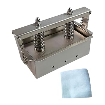 【中古】FccsiKoa 肉形成ツール、プレスボックス、ビーフロールとハムのためのキッチン器具, S【メーカー名】【メーカー型番】【ブランド名】FccsiKoa スチームクッカー 【商品説明】FccsiKoa 肉形成ツール、プレスボックス、ビーフロールとハムのためのキッチン器具, S【コンパクトデザイン】：ランチミートメーカーは便利なサイズがあり、肉を形作るための十分なスペースを提供しながら、キッチンの設定に簡単に収まることができます【材料：Meats Press Toolはステンレス鋼で作られており、ホームキッチンと商業用に安全で信頼性を確保し、おいしいビーフロールを作るのに適しています。wide幅の広いアプリケーション：フォーミングツールは、レストラン、、ホームキッチンに適した個人的および専門的な使用に適しています。それは、父の日や誕生日などのたまに料理愛好家への思慮深い贈り物ですpackagingpackaging：パッケージには、肉を押すツールとガーゼが含まれており、すぐに美しく形の肉を作り始めるのに必要なものがすべて揃っていることを確認してください【汎用性のあるキッチンツール】：ハムミートプレスツールボックスは、自家製の焼き菓子を作るのに理想的であり、家族の集まりやパーティーに必要です。それはどんな料理愛好家にも実用的な追加です当店では初期不良に限り、商品到着から7日間は返品を 受付けております。お問い合わせ・メールにて不具合詳細をご連絡ください。他モールとの併売品の為、完売の際はキャンセルご連絡させて頂きます。中古品の商品タイトルに「限定」「初回」「保証」「DLコード」などの表記がありましても、特典・付属品・帯・保証等は付いておりません。電子辞書、コンパクトオーディオプレーヤー等のイヤホンは写真にありましても衛生上、基本お付けしておりません。※未使用品は除く品名に【import】【輸入】【北米】【海外】等の国内商品でないと把握できる表記商品について国内のDVDプレイヤー、ゲーム機で稼働しない場合がございます。予めご了承の上、購入ください。掲載と付属品が異なる場合は確認のご連絡をさせて頂きます。ご注文からお届けまで1、ご注文⇒ご注文は24時間受け付けております。2、注文確認⇒ご注文後、当店から注文確認メールを送信します。3、お届けまで3〜10営業日程度とお考えください。4、入金確認⇒前払い決済をご選択の場合、ご入金確認後、配送手配を致します。5、出荷⇒配送準備が整い次第、出荷致します。配送業者、追跡番号等の詳細をメール送信致します。6、到着⇒出荷後、1〜3日後に商品が到着します。　※離島、北海道、九州、沖縄は遅れる場合がございます。予めご了承下さい。お電話でのお問合せは少人数で運営の為受け付けておりませんので、お問い合わせ・メールにてお願い致します。営業時間　月〜金　11:00〜18:00★お客様都合によるご注文後のキャンセル・返品はお受けしておりませんのでご了承ください。0