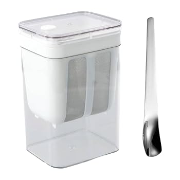 【中古】Lycass ギリシャヨーグルトストレーナー キッチン用品 乳清分離器 牛乳 ジュース 大豆用【メーカー名】【メーカー型番】【ブランド名】Lycass ヨーグルトメーカー 【商品説明】Lycass ギリシャヨーグルトストレーナー キッチン用品 乳清分離器 牛乳 ジュース 大豆用【再利用可能、お手入れ簡単、耐久抜群】フードヨーグルトメッシュふるいは再利用可能で、簡単に分解できるので、素早く洗浄できます。流水で洗い流し、乾かして片付ければ、数分で次の自家製ヨーグルト作りの準備が整います。【ヨーグルト、チーズ、、ジュースに使える万能ツール】ホエイ分離器はヨーグルトだけでなく、チーズ、、フルーツジュースなどの濾過にも使用でき、自家製の新鮮な食品作りが好きな家庭料理愛好家にとって万能なツールです。【食品グレードのステンレススチールメッシュ】ギリシャヨーグルトストレーナーは、食品グレードの304ステンレススチールメッシュで作られており、固形物を残しながらホエイを効率的に濾過し、本物のギリシャヨーグルトの濃厚でピリッとした風味を引き出す、清潔な濾し液を提供します。【濃厚でクリーミーなヨーグルトのためのホエイ分離】ギリシャヨーグルトフィルターは、ホエイ分離を利用してヨーグルトから余分な水分を取り除くため、レストランのような濃厚でクリーミーなギリシャヨーグルトを、毎回同じ食感で自宅で作ることができます。【毎日の家族での使用に最適な大容量】ホエイセパレーターは、忙しい家族のニーズに合う十分な容量を備えているため、フィルターを常に監視したり、少量のバッチを複数回行うことなく、ヨーグルト、チーズ、ジュースを一度に大量に濾過できます。当店では初期不良に限り、商品到着から7日間は返品を 受付けております。お問い合わせ・メールにて不具合詳細をご連絡ください。他モールとの併売品の為、完売の際はキャンセルご連絡させて頂きます。中古品の商品タイトルに「限定」「初回」「保証」「DLコード」などの表記がありましても、特典・付属品・帯・保証等は付いておりません。電子辞書、コンパクトオーディオプレーヤー等のイヤホンは写真にありましても衛生上、基本お付けしておりません。※未使用品は除く品名に【import】【輸入】【北米】【海外】等の国内商品でないと把握できる表記商品について国内のDVDプレイヤー、ゲーム機で稼働しない場合がございます。予めご了承の上、購入ください。掲載と付属品が異なる場合は確認のご連絡をさせて頂きます。ご注文からお届けまで1、ご注文⇒ご注文は24時間受け付けております。2、注文確認⇒ご注文後、当店から注文確認メールを送信します。3、お届けまで3〜10営業日程度とお考えください。4、入金確認⇒前払い決済をご選択の場合、ご入金確認後、配送手配を致します。5、出荷⇒配送準備が整い次第、出荷致します。配送業者、追跡番号等の詳細をメール送信致します。6、到着⇒出荷後、1〜3日後に商品が到着します。　※離島、北海道、九州、沖縄は遅れる場合がございます。予めご了承下さい。お電話でのお問合せは少人数で運営の為受け付けておりませんので、お問い合わせ・メールにてお願い致します。営業時間　月〜金　11:00〜18:00★お客様都合によるご注文後のキャンセル・返品はお受けしておりませんのでご了承ください。0