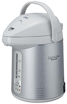 【中古】ピーコック 電気保温エアーポット(非沸とうタイプ) 2.2L サテングレー WXP-22(HS)【メーカー名】【メーカー型番】【ブランド名】コモライフ 電気ポット 【商品説明】ピーコック 電気保温エアーポット(非沸とうタイプ) 2.2L サテングレー WXP-22(HS)サイズ:幅19.4×奥行き24.8×高さ29.3cm電源:AC100V(50/60Hz)消費電力:650W保証期間:1年付属品:電源コード、取扱説明書当店では初期不良に限り、商品到着から7日間は返品を 受付けております。お問い合わせ・メールにて不具合詳細をご連絡ください。他モールとの併売品の為、完売の際はキャンセルご連絡させて頂きます。中古品の商品タイトルに「限定」「初回」「保証」「DLコード」などの表記がありましても、特典・付属品・帯・保証等は付いておりません。電子辞書、コンパクトオーディオプレーヤー等のイヤホンは写真にありましても衛生上、基本お付けしておりません。※未使用品は除く品名に【import】【輸入】【北米】【海外】等の国内商品でないと把握できる表記商品について国内のDVDプレイヤー、ゲーム機で稼働しない場合がございます。予めご了承の上、購入ください。掲載と付属品が異なる場合は確認のご連絡をさせて頂きます。ご注文からお届けまで1、ご注文⇒ご注文は24時間受け付けております。2、注文確認⇒ご注文後、当店から注文確認メールを送信します。3、お届けまで3〜10営業日程度とお考えください。4、入金確認⇒前払い決済をご選択の場合、ご入金確認後、配送手配を致します。5、出荷⇒配送準備が整い次第、出荷致します。配送業者、追跡番号等の詳細をメール送信致します。6、到着⇒出荷後、1〜3日後に商品が到着します。　※離島、北海道、九州、沖縄は遅れる場合がございます。予めご了承下さい。お電話でのお問合せは少人数で運営の為受け付けておりませんので、お問い合わせ・メールにてお願い致します。営業時間　月〜金　11:00〜18:00★お客様都合によるご注文後のキャンセル・返品はお受けしておりませんのでご了承ください。0