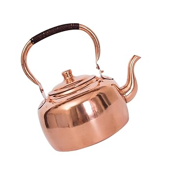 【中古】熱効率の良い銅沸騰ケトル 3Leter 30 センチメートル高さ IH ストーブ安全ハンドルキャンプキッチン用品エレガントな銅茶沸騰ポット【メーカー名】【メーカー型番】【ブランド名】HXSCW（ヘキスト） 電気ケトル 【商品説明】熱効率の良い銅沸騰ケトル 3Leter 30 センチメートル高さ IH ストーブ安全ハンドルキャンプキッチン用品エレガントな銅茶沸騰ポットプレミアム銅から作られたこの 3Leter レトロ スタイル ティーポットは、エレガントな職人技と 21cmx30cm のサイズを組み合わせており、省スペースのキッチンセットアップに最適です。熱伝導特性を備えた手作りの銅製ケトルは、ストーブやIHコンロで効率的に沸騰させることができ、火傷防止の取り扱いのためにカバーされたハンドルが特徴ですコーティングを施した人間工学に基づいたハンドルと頑丈な銅構造は、毎日のお茶の儀式やグルメの料理のニーズに安全で実用的なソリューションを提供します。モダンなキッチンとキャンプのセットアップの両方向けに製造されたこのコンロトップ互換ケトルは、自宅でお茶を準備する場合でも、屋外でお湯を準備する場合でも、素早く沸騰します。伝統的な醸造やキャンプ用の頑丈で機能的なケトルを求めるお茶愛好家やアウトドア冒険家に最適です。当店では初期不良に限り、商品到着から7日間は返品を 受付けております。お問い合わせ・メールにて不具合詳細をご連絡ください。他モールとの併売品の為、完売の際はキャンセルご連絡させて頂きます。中古品の商品タイトルに「限定」「初回」「保証」「DLコード」などの表記がありましても、特典・付属品・帯・保証等は付いておりません。電子辞書、コンパクトオーディオプレーヤー等のイヤホンは写真にありましても衛生上、基本お付けしておりません。※未使用品は除く品名に【import】【輸入】【北米】【海外】等の国内商品でないと把握できる表記商品について国内のDVDプレイヤー、ゲーム機で稼働しない場合がございます。予めご了承の上、購入ください。掲載と付属品が異なる場合は確認のご連絡をさせて頂きます。ご注文からお届けまで1、ご注文⇒ご注文は24時間受け付けております。2、注文確認⇒ご注文後、当店から注文確認メールを送信します。3、お届けまで3〜10営業日程度とお考えください。4、入金確認⇒前払い決済をご選択の場合、ご入金確認後、配送手配を致します。5、出荷⇒配送準備が整い次第、出荷致します。配送業者、追跡番号等の詳細をメール送信致します。6、到着⇒出荷後、1〜3日後に商品が到着します。　※離島、北海道、九州、沖縄は遅れる場合がございます。予めご了承下さい。お電話でのお問合せは少人数で運営の為受け付けておりませんので、お問い合わせ・メールにてお願い致します。営業時間　月〜金　11:00〜18:00★お客様都合によるご注文後のキャンセル・返品はお受けしておりませんのでご了承ください。0