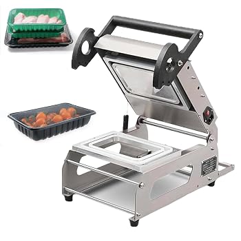 【中古】600W半自動食品トレイシーラー、肉、魚、テイクアウト食品の密封用手動加圧包装機、フィルム幅180*130mm【メーカー名】【メーカー型番】【ブランド名】RTHRTHRT 業務用厨房家電 【商品説明】600W半自動食品トレイシーラー、肉、魚、テイクアウト食品の密封用手動加圧包装機、フィルム幅180*130mm600W業務用モーター：高出力600Wモーターを搭載したこのシーラーは、忙しいレストランやテイクアウトショップでの高負荷な日常使用においても、安定した性能を発揮します。長時間稼働しても信頼性が高く、毎回しっかりと確実に密封します。高速かつ効率的な密封：ピーク時でも1分間に7〜8回密封することで、処理能力を最大化します。包装作業の流れを効率化し、時間を節約し、厨房とテイクアウトの効率を大幅に向上させます。0〜200℃の精密な温度制御：調節可能な温度ノブにより、様々な容器やフィルムの種類に対応します。均一な熱分布により、しっかりとした漏れのないシールを実現し、シールの劣化や過熱による損傷を防ぎます。人間工学に基づいた滑り止め加工とステンレススチール製：食品グレードのステンレススチール製で、錆びにくく、腐食に強く、お手入れも簡単で、食品安全基準を満たしています。滑りにくい人間工学に基づいたハンドルは、片手で楽に操作できる安定したグリップを提供します。様々なシーンで幅広く活用可能：レストラン、バーベキュー店、デリ、果物店、パン屋、乾物店などに最適です。様々な食品容器を密封し、鮮度を保ち、風味を維持し、食品の品質を長持ちさせます。当店では初期不良に限り、商品到着から7日間は返品を 受付けております。お問い合わせ・メールにて不具合詳細をご連絡ください。他モールとの併売品の為、完売の際はキャンセルご連絡させて頂きます。中古品の商品タイトルに「限定」「初回」「保証」「DLコード」などの表記がありましても、特典・付属品・帯・保証等は付いておりません。電子辞書、コンパクトオーディオプレーヤー等のイヤホンは写真にありましても衛生上、基本お付けしておりません。※未使用品は除く品名に【import】【輸入】【北米】【海外】等の国内商品でないと把握できる表記商品について国内のDVDプレイヤー、ゲーム機で稼働しない場合がございます。予めご了承の上、購入ください。掲載と付属品が異なる場合は確認のご連絡をさせて頂きます。ご注文からお届けまで1、ご注文⇒ご注文は24時間受け付けております。2、注文確認⇒ご注文後、当店から注文確認メールを送信します。3、お届けまで3〜10営業日程度とお考えください。4、入金確認⇒前払い決済をご選択の場合、ご入金確認後、配送手配を致します。5、出荷⇒配送準備が整い次第、出荷致します。配送業者、追跡番号等の詳細をメール送信致します。6、到着⇒出荷後、1〜3日後に商品が到着します。　※離島、北海道、九州、沖縄は遅れる場合がございます。予めご了承下さい。お電話でのお問合せは少人数で運営の為受け付けておりませんので、お問い合わせ・メールにてお願い致します。営業時間　月〜金　11:00〜18:00★お客様都合によるご注文後のキャンセル・返品はお受けしておりませんのでご了承ください。0