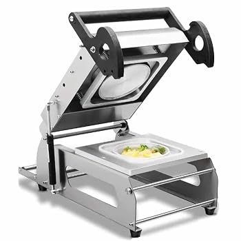 【中古】業務用食品シーリングマシン、テイクアウトボックス用手圧包装、ステーキや調理済み食品用の効率的なトレイシーラー、18*12cm,18*12cm【メーカー名】【メーカー型番】【ブランド名】QXYYQXI 業務用厨房家電 【商品説明】業務用食品シーリングマシン、テイクアウトボックス用手圧包装、ステーキや調理済み食品用の効率的なトレイシーラー、18*12cm,18*12cm効率的な食品トレイの密封: この業務用食品トレイ熱密封機は、シームレスな包装ソリューションを提供し、容器を安全に密封して製品の鮮度と品質を維持します。多用途: レストラン、シーフード、バーベキュー、果物店など、さまざまな環境に適しており、このマシンはさまざまなビジネスタイプの多様なシーリングニーズを満たします。耐久性のあるステンレススチール設計: 高品質のステンレススチールで作られたこのシーラーは長寿命を実現し、滑り止めハンドル カバーが付いているので、しっかりとしたグリップと一貫した密封性能が保証されます。高速操作: 1 分間に最大 7 〜 8 回のシールが可能で、滑り止めハンドルを備えているため安全性とパフォーマンスが向上し、時間を節約したい中小企業に最適です。調節可能な温度制御: ポータブル温度調整ノブを備えているため、素早い変更が可能で、頻繁な調整の必要がなくなり、毎回完璧な密閉が保証されます。当店では初期不良に限り、商品到着から7日間は返品を 受付けております。お問い合わせ・メールにて不具合詳細をご連絡ください。他モールとの併売品の為、完売の際はキャンセルご連絡させて頂きます。中古品の商品タイトルに「限定」「初回」「保証」「DLコード」などの表記がありましても、特典・付属品・帯・保証等は付いておりません。電子辞書、コンパクトオーディオプレーヤー等のイヤホンは写真にありましても衛生上、基本お付けしておりません。※未使用品は除く品名に【import】【輸入】【北米】【海外】等の国内商品でないと把握できる表記商品について国内のDVDプレイヤー、ゲーム機で稼働しない場合がございます。予めご了承の上、購入ください。掲載と付属品が異なる場合は確認のご連絡をさせて頂きます。ご注文からお届けまで1、ご注文⇒ご注文は24時間受け付けております。2、注文確認⇒ご注文後、当店から注文確認メールを送信します。3、お届けまで3〜10営業日程度とお考えください。4、入金確認⇒前払い決済をご選択の場合、ご入金確認後、配送手配を致します。5、出荷⇒配送準備が整い次第、出荷致します。配送業者、追跡番号等の詳細をメール送信致します。6、到着⇒出荷後、1〜3日後に商品が到着します。　※離島、北海道、九州、沖縄は遅れる場合がございます。予めご了承下さい。お電話でのお問合せは少人数で運営の為受け付けておりませんので、お問い合わせ・メールにてお願い致します。営業時間　月〜金　11:00〜18:00★お客様都合によるご注文後のキャンセル・返品はお受けしておりませんのでご了承ください。0