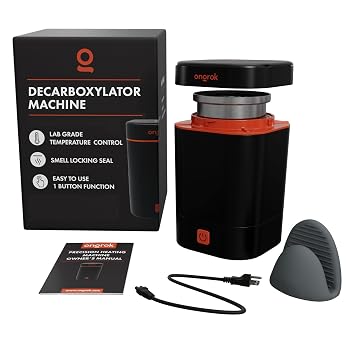 【中古】ONGROK ハーブ用 デカルボキシレーターマシン 使いやすい デカルボックスデバイス 臭いが少ない 洗練されたデザイン 丈夫なボディ【メーカー名】【メーカー型番】【ブランド名】ONGROK フードドライヤー, カテゴリー別 【商品説明】ONGROK ハーブ用 デカルボキシレーターマシン 使いやすい デカルボックスデバイス 臭いが少ない 洗練されたデザイン 丈夫なボディ認定された科学研究に基づいてプログラムされています | ラボのテストでは、250Fで完璧な活性化が起こり、活性化化合物の劣化が最大60分間は最小限または全くないことが示されています。 ニュージーランドワイカト大学の調べ、デカーブマシンのマイクロプロセッサーは熱と時間設定でプログラムされています。心配なく簡単に使えます。 | ワンボタン機能により、推測することなく、デーカーブプロセスをシンプルにできます。 フルデカルブサイクルは90分かかります (ヒートアップとクールダウンを含む)。臭いを最小限に | このマシンの?回転ロック機能により、簡単に密閉できます。 オーブングレードのシリコンOリングは、臭いとオーブン内の脱炭酸臭を最小限に抑えます。食品グレードのアルミキャニスター | ONGROK デカルボキシレーターマシンは、北米食品安全基準を満たすためにlntertekテスト済みなので、安心してこのデバイスの購入が可能です。洗練された控えめなデザイン | 裁量を念頭に置いて設計されたこのインフューザーマシンは、洗練されたコンパクトで、どこにいても素敵です。当店では初期不良に限り、商品到着から7日間は返品を 受付けております。お問い合わせ・メールにて不具合詳細をご連絡ください。他モールとの併売品の為、完売の際はキャンセルご連絡させて頂きます。中古品の商品タイトルに「限定」「初回」「保証」「DLコード」などの表記がありましても、特典・付属品・帯・保証等は付いておりません。電子辞書、コンパクトオーディオプレーヤー等のイヤホンは写真にありましても衛生上、基本お付けしておりません。※未使用品は除く品名に【import】【輸入】【北米】【海外】等の国内商品でないと把握できる表記商品について国内のDVDプレイヤー、ゲーム機で稼働しない場合がございます。予めご了承の上、購入ください。掲載と付属品が異なる場合は確認のご連絡をさせて頂きます。ご注文からお届けまで1、ご注文⇒ご注文は24時間受け付けております。2、注文確認⇒ご注文後、当店から注文確認メールを送信します。3、お届けまで3〜10営業日程度とお考えください。4、入金確認⇒前払い決済をご選択の場合、ご入金確認後、配送手配を致します。5、出荷⇒配送準備が整い次第、出荷致します。配送業者、追跡番号等の詳細をメール送信致します。6、到着⇒出荷後、1〜3日後に商品が到着します。　※離島、北海道、九州、沖縄は遅れる場合がございます。予めご了承下さい。お電話でのお問合せは少人数で運営の為受け付けておりませんので、お問い合わせ・メールにてお願い致します。営業時間　月〜金　11:00〜18:00★お客様都合によるご注文後のキャンセル・返品はお受けしておりませんのでご了承ください。0
