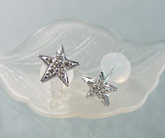 スタッドピアス ダイヤモンド スターモチーフ ゴールド K18 プラチナ900・K10選択可 クリスマス Xmas