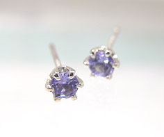 スタッドピアス タンザナイト ゴールド K18 プラチナ900・K10選択可 クリスマス Xmas