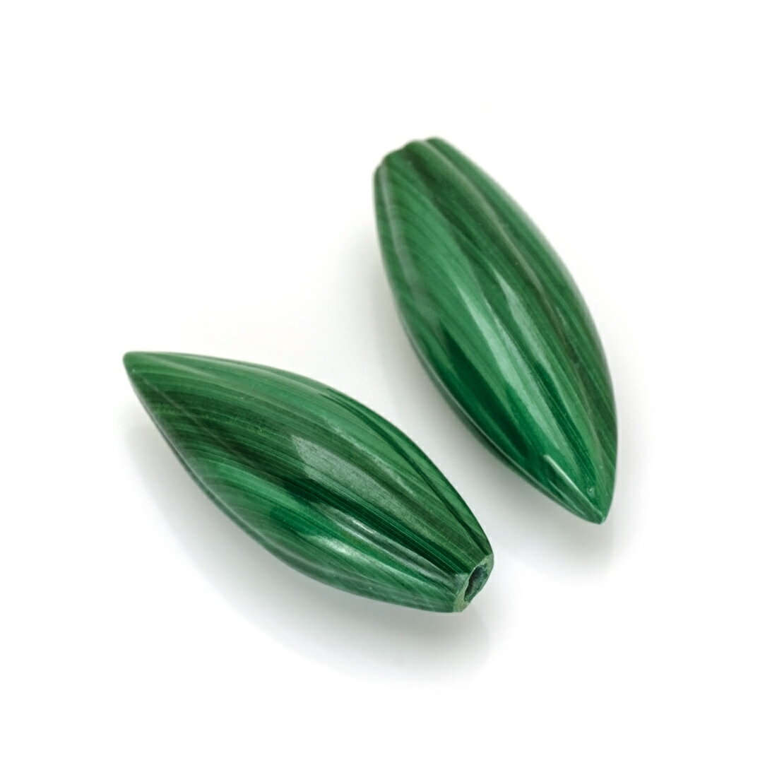 【宝石】 ・マラカイト 約6.5×17mm 2石 【お届けにつきまして】 即日発送可能品となります。 15時までにご注文いただき、決済審査・ご入金等が当店で確認できた場合は、当日発送をさせていただきます。 梱包は封筒となりまして、メール便に...