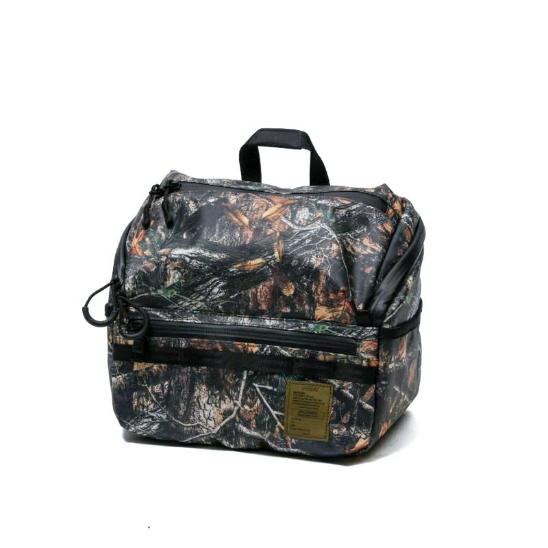 楽天UNBY GENERAL GOODS STOREORIGINAL CAMO POLYCA SERIES AS2OV （アッソブ） SPICE BOX CAMO オリジナル カモ スパイスボックス キャンプ キャンプ用品 アウトドア アウトドア用品 グランピング BBQ バーベキュー 料理 調理 調味料 持ち運び 収納 ボックス ケース 防水 テープ 取り付け 152039CAMO-98