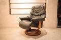 SALE EKORNES/エコーネス STRESSLESS CHAIR/ストレスレスチェア タンパ 総本革 椅子、イス ソファ 国内価格342,360円 - 379,080円 グリーン 緑 オットマン無し リクライニングチェア リクライニングソファ レザー 家具 Vintage/ヴィンテージ 医療推薦 レノ/ベガス【中古】