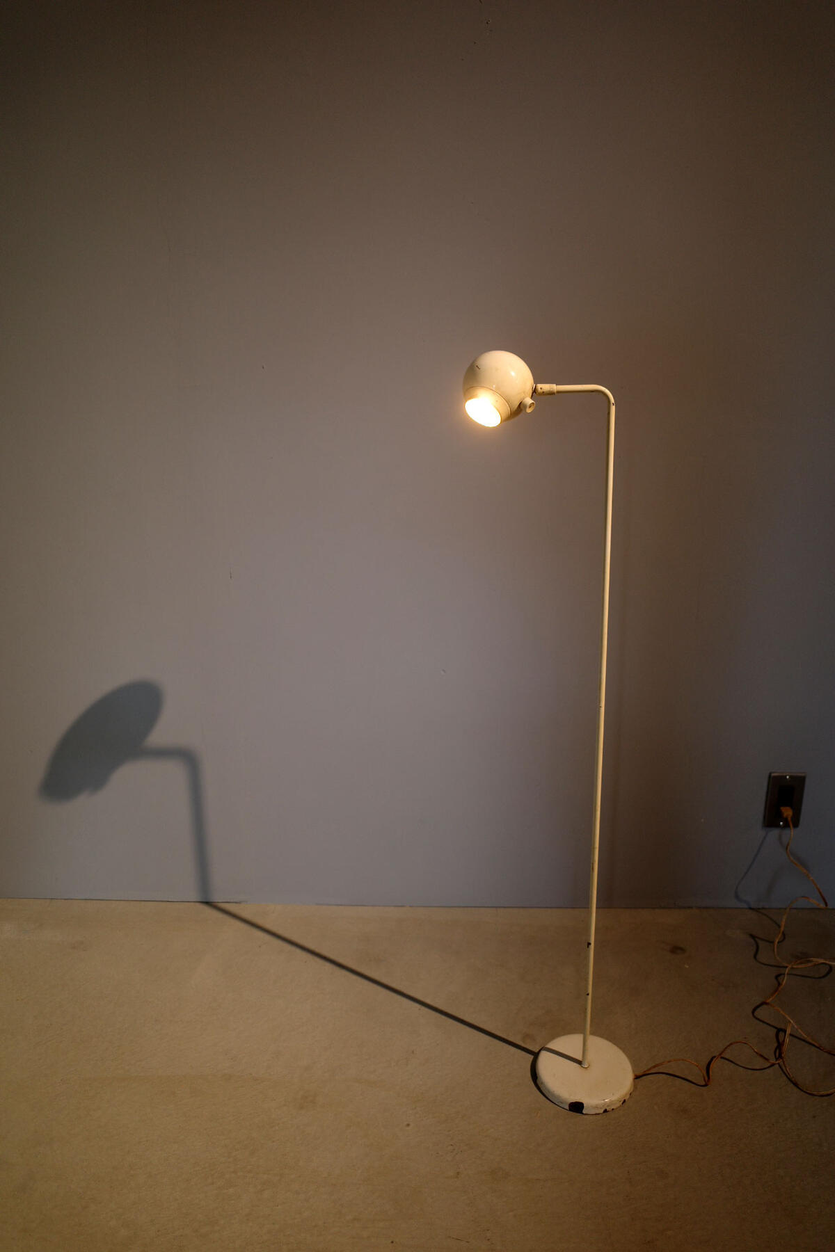 乐天商城 - Vintage/ヴィンテージ スタンドボールランプ Floor lamp/フロアランプ フロアライト 照明 間接照明 電気スタンド 骨董品 古い ボールライト Antique/アンティーク スタンドランプ スタンドライト postmodern design/ポストモダンデザイン yamagiwa/ヤマギワ好きにも【中古】
