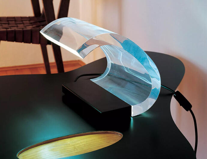 Oluce/���롼���� Colombo Acrilica/LBT 281/������� ������ꥫ/LBT 281 Joe Colombo/���票 ������� �ǥ����� 1962 Table light/�ơ��֥�饤�� tablelamp/�ơ��֥���� �ǥ������� ������� Ʃ�� ������ ART Italy/�����ꥢ ��������Ź �������ݾ� ����̵���ڿ��ʡ�