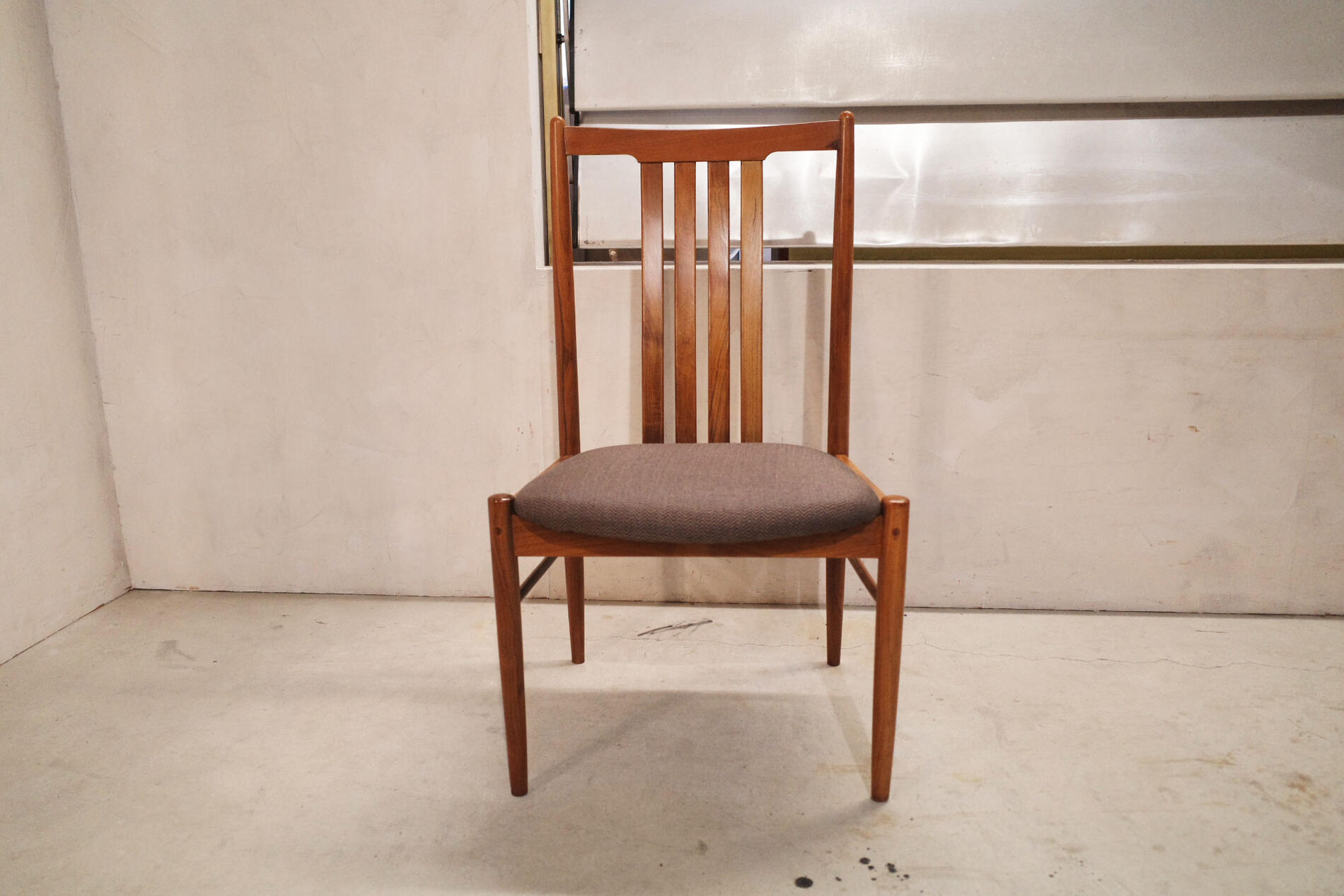 レア TENDO BRASILERA/天童ブラジリア ダイニングチェア ブラジリアンローズウッド Tendo/天童木工 剣持勇 乾三郎 丹下健三 柳宗理 ジャパニーズモダン ブラジル家具 木製 ウッド Antique/アンティーク イス 椅子 家具 rosewood tendomokko オスカーニーマイヤー 3【中古】