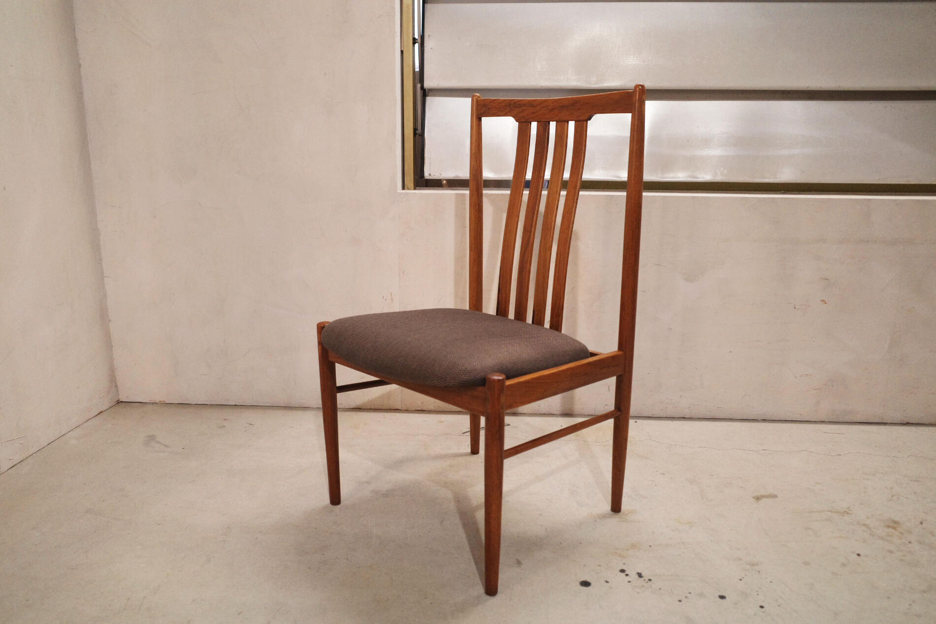 レア TENDO BRASILERA/天童ブラジリア ダイニングチェア ブラジリアンローズウッド Tendo/天童木工 剣持勇 乾三郎 丹下健三 柳宗理 ジャパニーズモダン ブラジル家具 木製 ウッド Antique/アンティーク イス 椅子 家具 rosewood tendomokko オスカーニーマイヤー 4【中古】