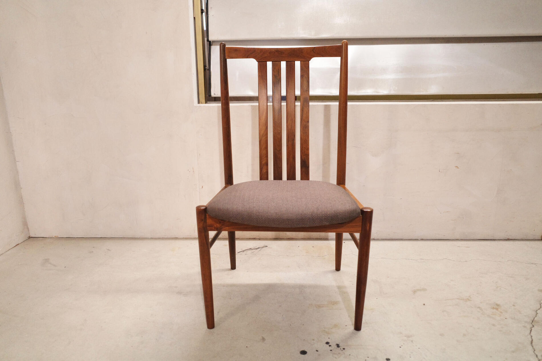 レア TENDO BRASILERA/天童ブラジリア ダイニングチェア ブラジリアンローズウッド Tendo/天童木工 剣持勇 乾三郎 丹下健三 柳宗理 ジャパニーズモダン ブラジル家具 木製 ウッド Antique/アンティーク イス 椅子 家具 rosewood tendomokko オスカーニーマイヤー 5【中古】