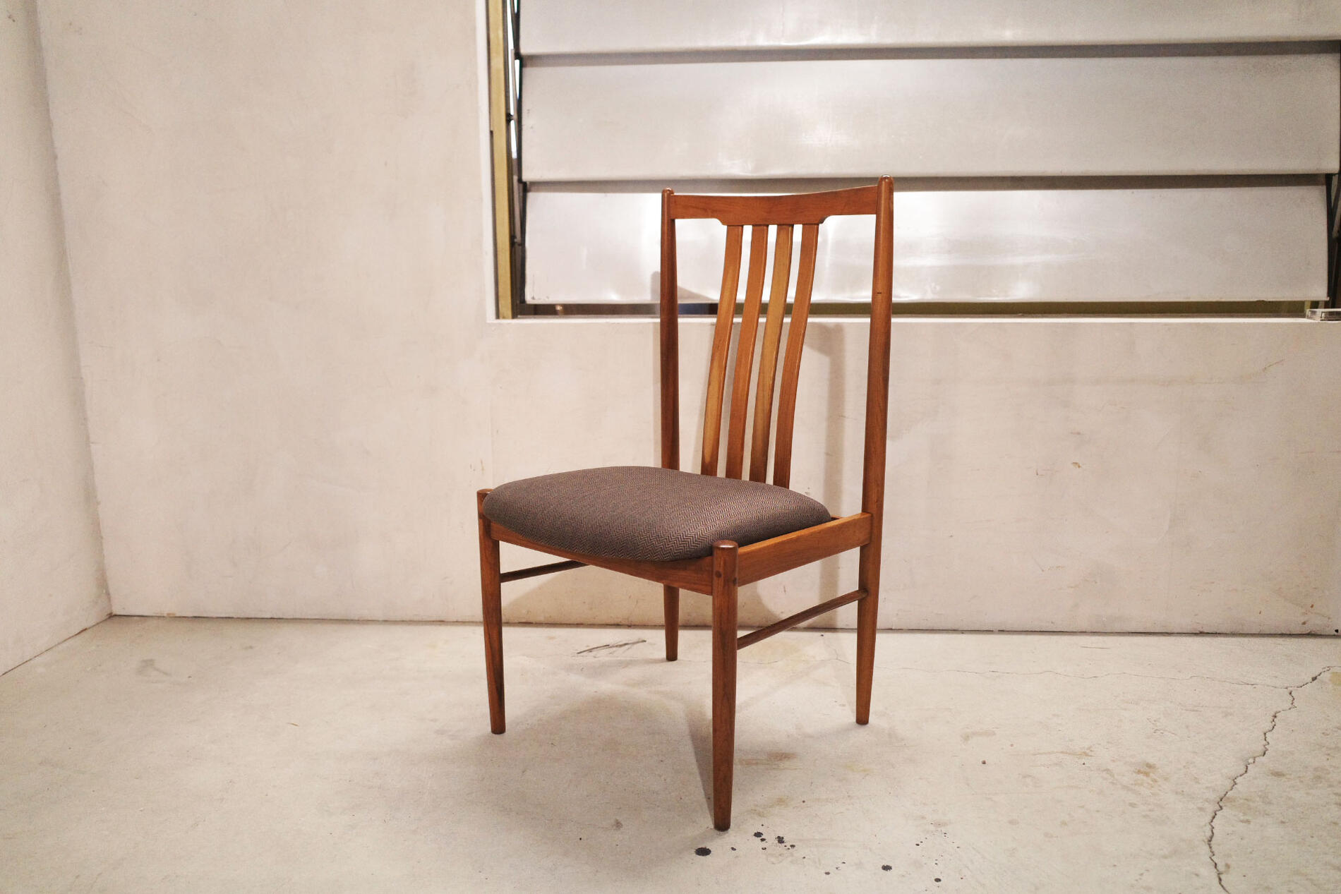 レア TENDO BRASILERA/天童ブラジリア ダイニングチェア ブラジリアンローズウッド Tendo/天童木工 剣持勇 乾三郎 丹下健三 柳宗理 ジャパニーズモダン ブラジル家具 木製 ウッド Antique/アンティーク イス 椅子 家具 rosewood tendomokko オスカーニーマイヤー 6【中古】