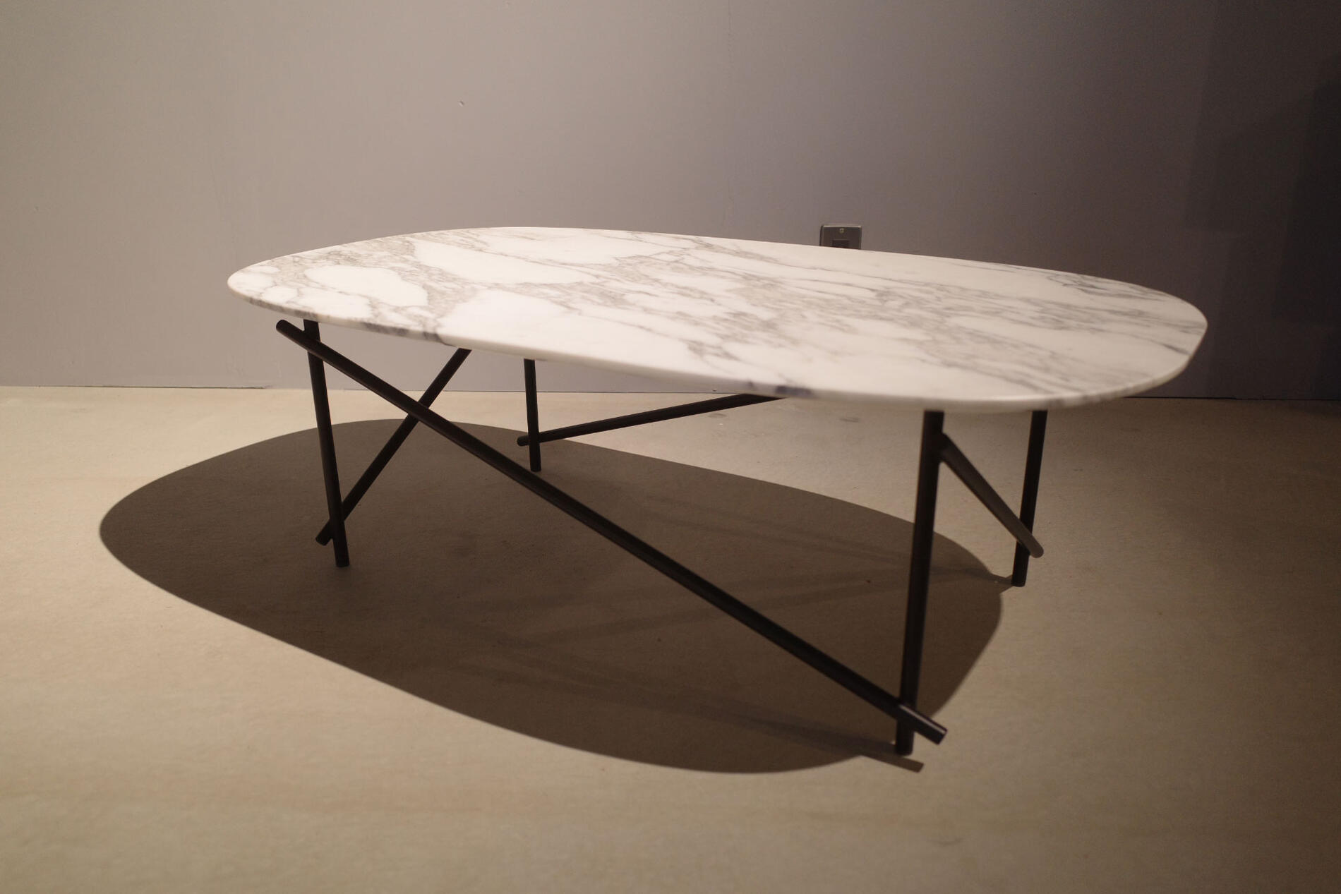 モデルルーム展示品 THE CONRAN SHOP/ザ コンランショップ Workshop coffee table arabescato marble magnus long/ワークショップコーヒーテーブル 大理石 Vintage/ヴィンテージ Antique design/アンティークデザイン コンラン センターテーブル 定価374,000円 【中古】
