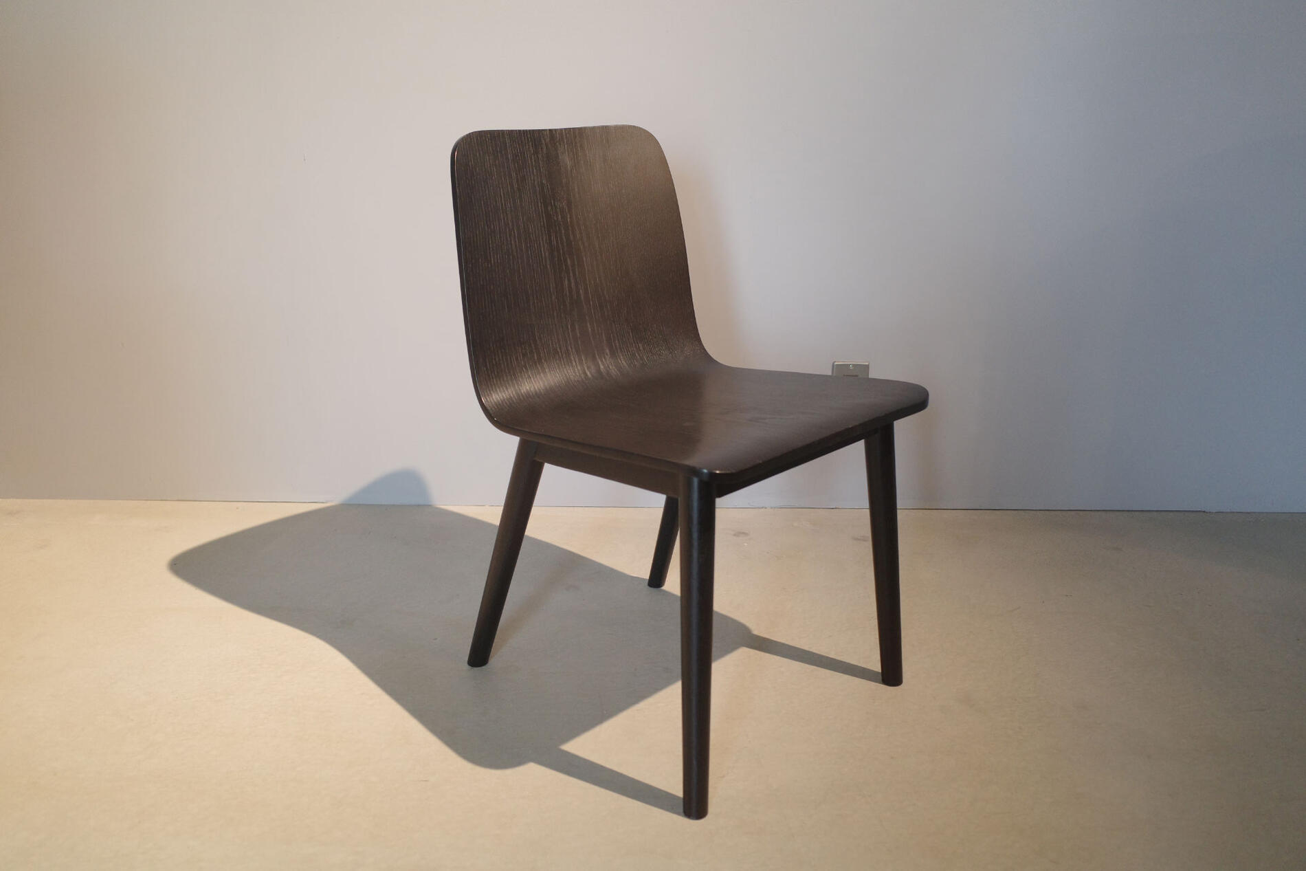 Plywood Black chair/プライウッド ブラック チェア ダイニングチェア イス チェア 椅子 Vintage/ヴィンテージ Antique/アンティーク ミッドセンチュリーデザイン/midcntury シンプルモダン ウッド 木製 北欧デザイン 北欧家具 デンマーク家具/denmark 好きにも 1【中古】