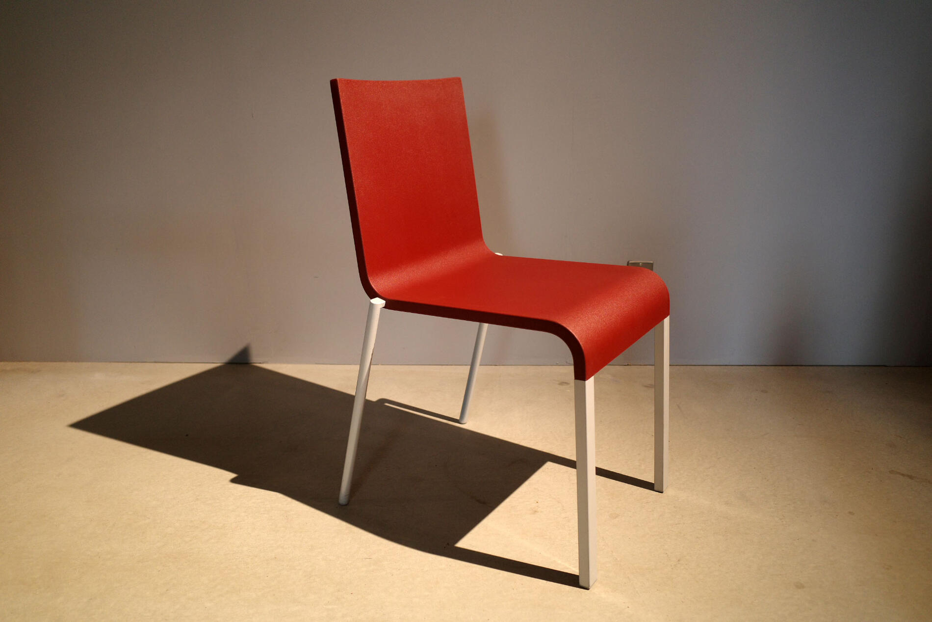 vitra. ヴィトラ .03 ゼロスリー ダークレッド(used) 楽天市場】vitra .03 ゼロスリーの通販