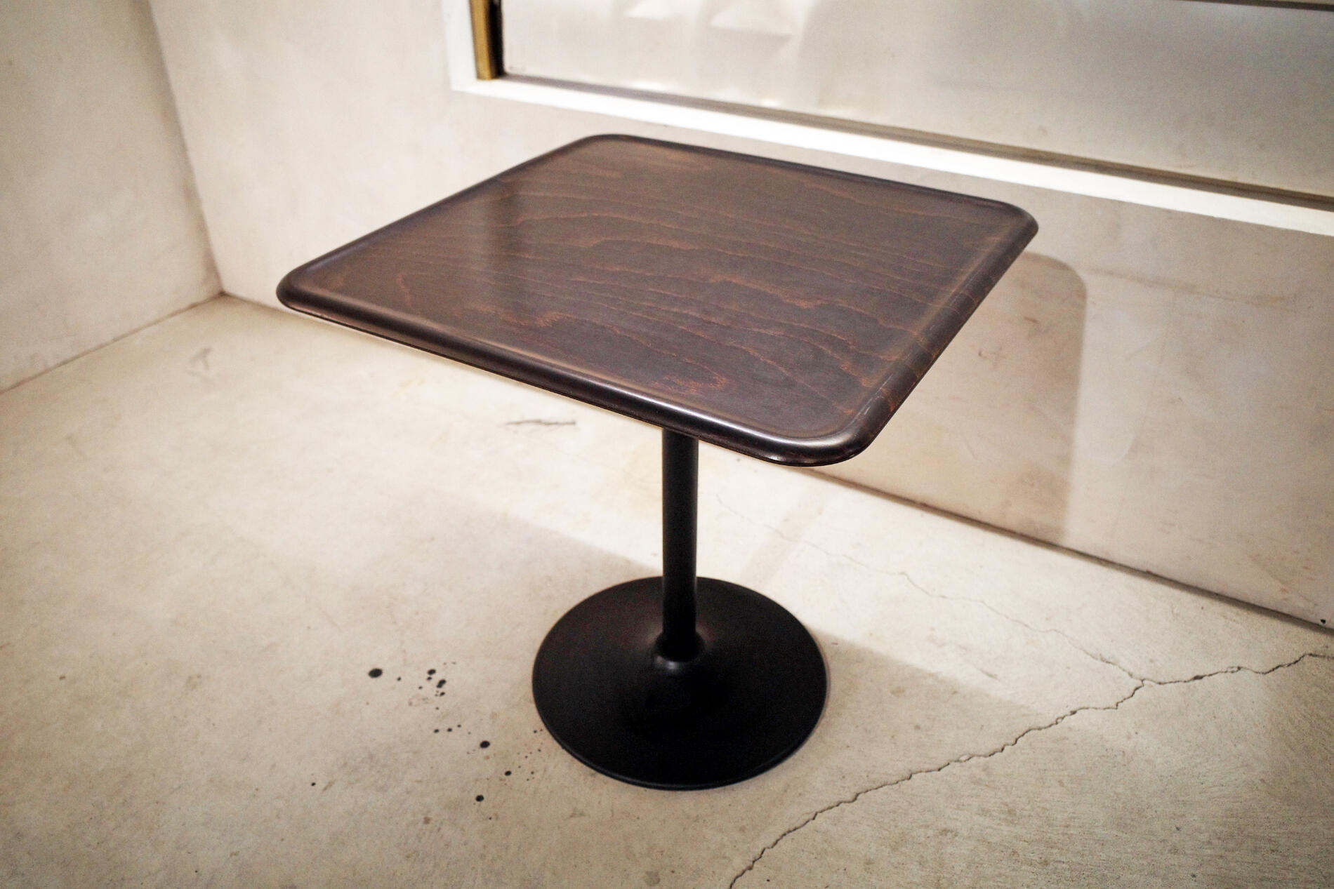 Magis/マジス Pipe table/パイプテーブル Jasper Morrison/ジャスパー モリソンデザイン ダークビーチ×ブラック 四角形 スクエア イタリア製 ウッド 木製 ダイニングテーブル サイドテーブル カフェ Vintage/ヴィンテージ デザイナーズ家具 2【中古】