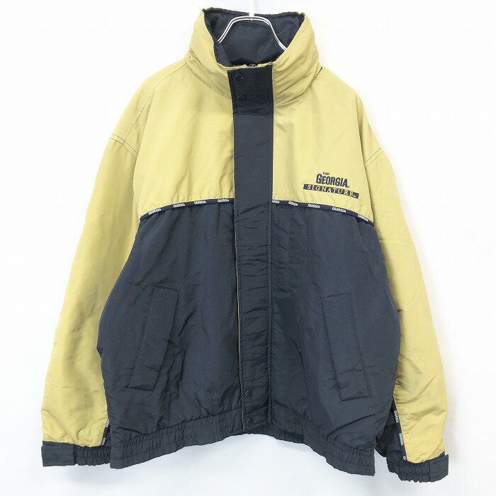 Rakuten - 【スーパーSALE★35%OFF★対象商品】【中古】[印象B] Enjoy GEORGIA ジョージア ブルゾン ジャケット 隠しフード付き ドットボタン×ジップ留め 裾ゴム ロゴ刺繍 フライフロント 若干薄手 中綿 ハイネック 長袖 ナイロン100% グリーンイエロー系×ネイビー 紺 メンズ
