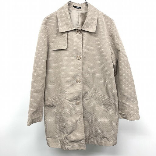 【中古】DoCLASSE ドゥクラッセ 9号 M レディース 薄手 ステンカラーコート ボタン留め クレープ生地 スクエアドット柄 長袖 ポリ100% ベージュ系 【中古】DoCLASSE ドゥクラッセ 9号 M レディース 薄手 ステンカラーコート ボタン留め クレープ生地 スクエアドット柄 長袖 ポリ100% ベージュ系