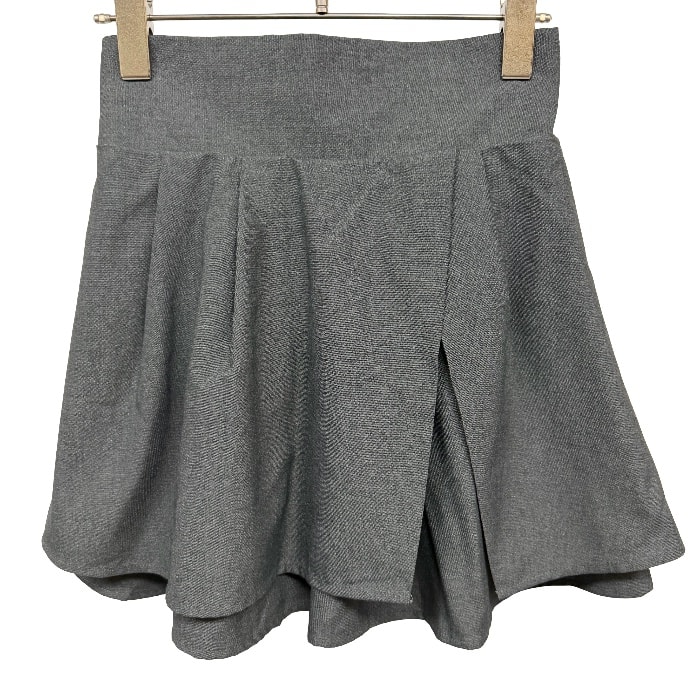 【新品】[印象N] mily bilet ミウィビレット スリットデザインスカパン スカート風パンツ ショートキュロット レディース M グレー 灰 ポリエステル×レーヨン 無地 中国製 ウエストゴム フロントウエストにタック バックウエストにギャザー 裏地無し ファスナーなど無し