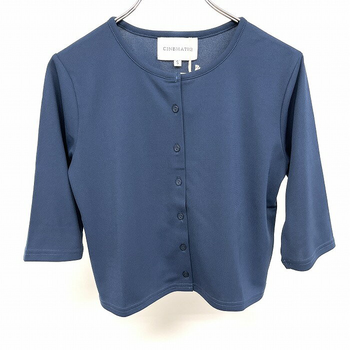 3-Quarter Sleeves - 【新品】[印象N] CINEMATIQ シネマティック ノーカラーカットソーシャツ トップボタンがスナップボタン ショート丈 無地 ボタン留め 丸首 5分袖 ポリ100% S ネイビー レディース