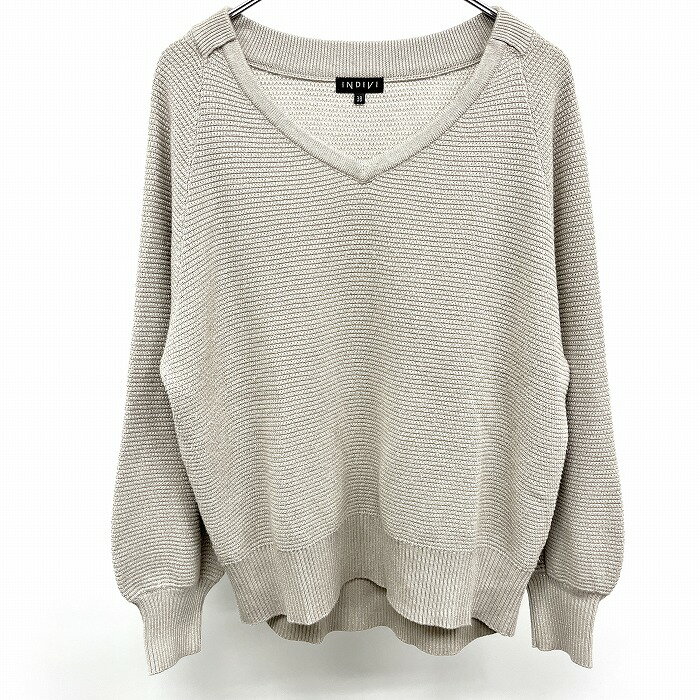 【全品PT10倍|お買い物マラソン開催中＆当店初売りSALE!! ＼★30%OFF★／対象商品|〜1月14日(水)23時59分まで】【中古】INDIVI インディヴィ 38 レディース ニット セーター Vネック 無地 ラグラン 長袖 ポリ等 グレーベージュ系(ラメ糸：シルバー) ベージュ系