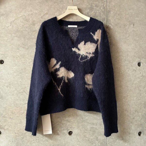 【予約販売】CHIGNON(シニヨン)/フラワーPOニット(10月上入荷予定)のサムネイル