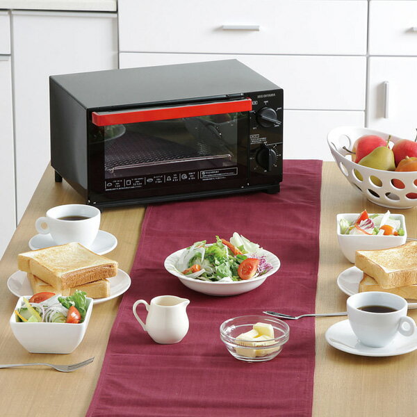 パンが4枚焼ける オーブントースター TVE-134C-B 送料無料 アイリスオーヤマ トースター 4枚 オーブン トースター 食パン ピザ お餅 調理家電 キッチン家電 保温 温め おしゃれ 新生活 料理 黒 ブラック【☆】