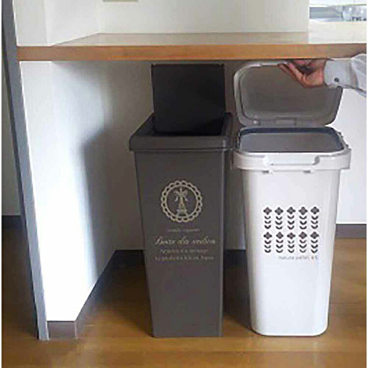 スライドペール 45L(パリス柄) ゴミ箱 スライドペール ごみ箱 棚下ペール カラーペール 分別ゴミ箱 おしゃれスタイリッシュ 機能性ペール 45L 45L以上ゴミ箱 平和工業 レッド ブラウン ベージュ ブルー [2]