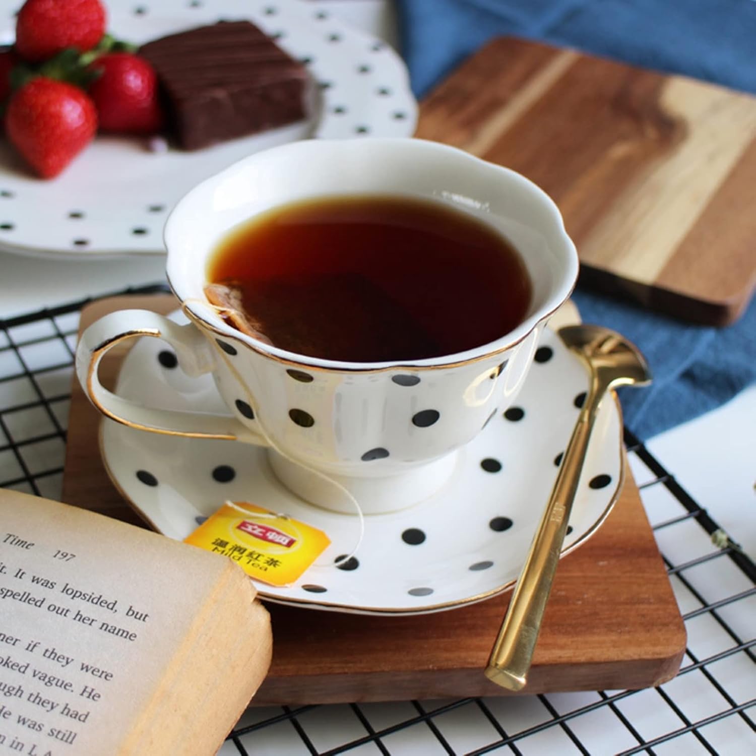 北欧風 ドット柄 セラミック カップ&ソーサー 1客セット ティーセット マグ レトロ ドリンクカップ 食器 コーヒーマグ 来客用 家庭用 結婚式 撮影小物 クリスマス ミルクティー 紅茶 コーヒー