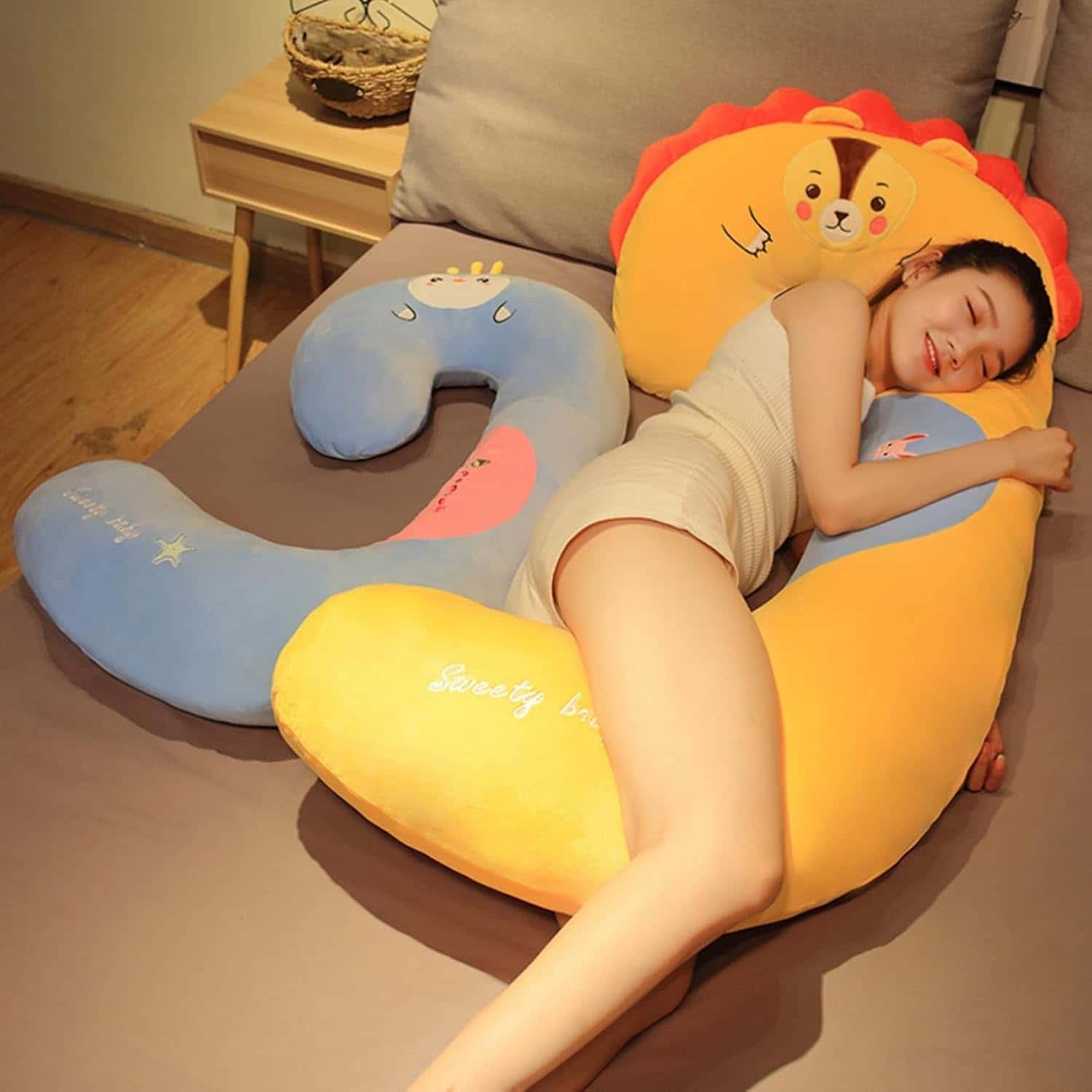 Rakuten - 抱き枕 妊婦用 C型 授乳クッション 腹部サポート 横向き 高反発 動物柄 安眠 体圧分散 多機能 足置き 背もたれクッション 可愛い プレゼント