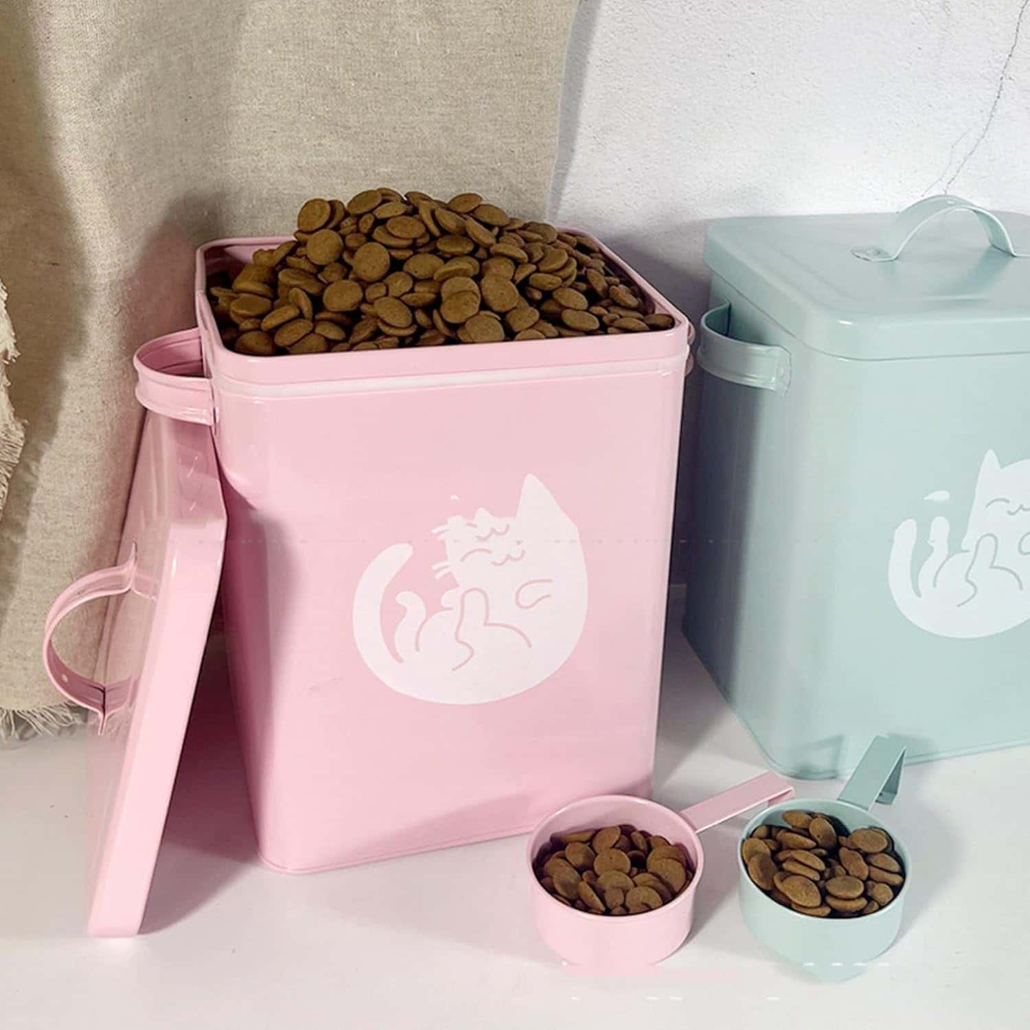 ペットフードストッカー 5kg 密閉保存容器 ドッグフード用 猫のエサ入れ 湿気・酸化防止 食品保存容器 ..