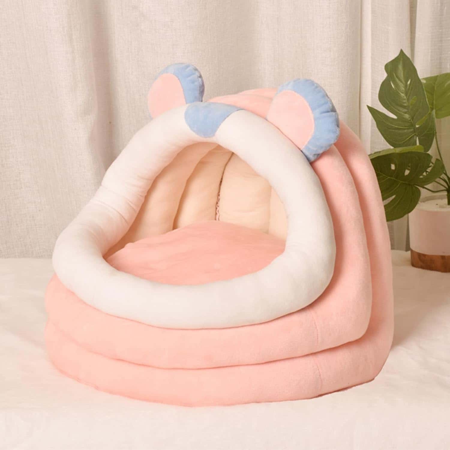 Rakuten - ドーム型クマ型ペットベッド おもちゃ付き 耳飾り 春秋冬用 クッション付き 滑りにくい裏生地 両用 お手入れ簡単 耐噛み 猫用 ベッド 子型犬用 可愛い 綿素材 柔らかい ぐっすり眠れる休憩所