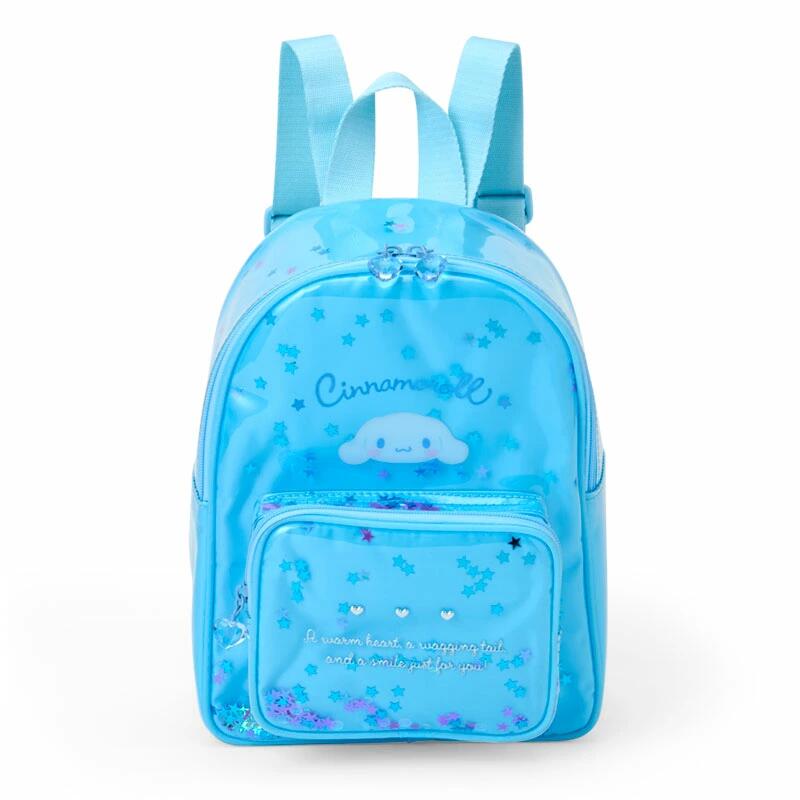 お出かけ気分が高まるキッズキラキラおしゃれシリーズ☆ リュック全体にスパンコールが散りばめられた華やか仕様★キティフェイスやリボンがプリントされて後ろ姿もキュート♪ ■サイズ 約幅20.5×奥行14×高さ26cm（※ショルダー紐含まず） ショルダー紐の長さ:各約35-68cm ■主な素材、原料 PVC、PUレザー、ポリエステル ■詳細 ●ダブルファスナー式開閉 ●外側:ファスナーポケット1 ●スパンコール入り ●対象年齢3才以上 ※内容物の数量はばらつきがでる場合がございます。 ■原産国 中国 ■備考 Sanrio Original 【JAN】：4550337637470 ※お使いのモニターの設定などの環境状況により、実際の商品と色味が異なる場合がございます。 ※画像はイメージです。実際の商品とは多少異なる場合がございます。 関連ページはこちら メーカー希望小売価格はメーカーサイトに基づいて掲載しています
