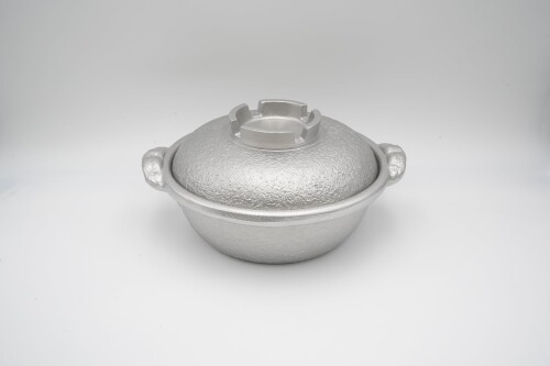 砺波商店 土鍋風鍋 白仕上げ 21cm 日本製 アルミ製 24年度版 アウトドア キャンプ 直火OK 旅館 業務用