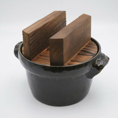 砺波商店 ごはん 釜 鍋 焼杉 木蓋付き 1合 アルミ製 黒アメ釉 日本製 旅館 業務用