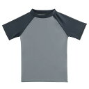 (ESTAMICO) キッズ 半袖 Tシャツ ラッシュガード UVカットUPF+50 男の子 水着（NEWブラック+グレー・110cm/4T） 素材:ポリエステル85%　エラスタン(ポリウレタン)15% 子供だってラッシュガード!　最高基準UPF50+で紫外線をカット Tシャツ感覚で着られるルーズフィットタイプのラッシュガードです 伸縮性のある大人用と同じラッシュガード生地ですので激しい動きにも安心です シンプルなデザインで男女問わず使用可能、下のパンツや水着にも合わせやすく着回しが効きます 商品コード62068122076商品名(ESTAMICO) キッズ 半袖 Tシャツ ラッシュガード UVカットUPF+50 男の子 水着（NEWブラック+グレー・110cm/4T）型番2111-RG02-BL4サイズ110カラーNEWブラック+グレー※他モールでも併売しているため、タイミングによって在庫切れの可能性がございます。その際は、別途ご連絡させていただきます。※他モールでも併売しているため、タイミングによって在庫切れの可能性がございます。その際は、別途ご連絡させていただきます。