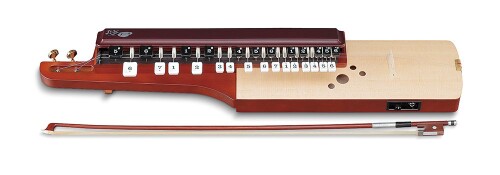 SUZUKI スズキ 弓弾き大正琴 悠弓 アンプにつないで演奏するモダンなタイプの大正琴です。悠弓は弓を使って弦を弾くという独特な演奏スタイル! アンプがなくてもアコースティックとして演奏することも可能です。 基本的な構造や左手の奏法などはそのまま、右手に弓を持ってヴァイオリンのように演奏します。表板をアーチ状にすることで弓を持った右手の稼動範囲が広くなる設計。 伸びやかな旋律やアンサンブルでの通奏音、またスラーやトリルといった弦楽器特有の表現など、これまでの大正琴の音色・表現の幅を大幅に広げることができます。 ヴァイオリンなどの弦楽器と同じように共鳴箱内部には魂柱が入っており、表板の振動を無駄なく底板に伝えます。 スズキの電気大正琴シリーズ「こはく」の各音域の大正琴と合わせてアンサンブルなども楽しめます! スズキ 弓弾き電気大正琴 【悠弓】 大正琴の新しい音色や表現を追求したい! ヴァイオリンなどの弦楽器を始めてみたいけど敷居が高くて手が出せない! そんなあなたにスズキが贈る、弓で弾くタイプの大正琴です! スズキの電気大正琴はアンプにつないで演奏するモダンなタイプの大正琴です。 中でもこの悠弓は弓を使って弦を弾くという独特な演奏スタイル! もちろん、アンプがなくてもアコースティックとして演奏することも可能です。 大正琴の奏法にもトレモロなどいろいろありますが、弓を使った演奏は聞きなじみのない方が多いのではないでしょうか。 基本的な構造や左手の奏法などはそのまま、右手に弓を持ってヴァイオリンのように演奏します。 表板をアーチ状にすることで弓を持った右手の稼動範囲が広くなる設計。 伸びやかな旋律やアンサンブルでの通奏音、またスラーやトリルといった弦楽器特有の表現など、これまでの大正琴の音色 ■表現の幅を大幅に広げることができる新しい大正琴です! また、ヴァイオリンなどの弦楽器と同じように共鳴箱内部には魂柱が入っており、表板の振動を無駄なく底板に伝えます。 難しい運指は不要! キーレバーの根元に装着されたフェルトが弦をやさしく、しっかりと押さえることで弓の扱いに慣れていない人でもすぐに綺麗な持続音を出せます! スズキの電気大正琴シリーズ「こはく」の各音域の大正琴と合わせてアンサンブルなども楽しめます! 大正琴アンサンブルの新しい編成に挑戦してみたい方や、ヴァイオリンなどの弦楽器を気軽に始めてみたい方にぴったりです! スズキ 弓弾き電気大正琴 【悠弓】 音域:5~6♯ 27鍵 弦:第一弦(細線)、第二弦(細巻線) 材質:木部 ブナ(表板:スプルース) / 弦 スチール 寸法:幅74.5×奥行15×高さ11cm 重量:本体2.1kg / ケース1.8kg 付属品:弓(サイズ4/4)松やに、調子笛、予備弦(細線 ■細巻弦)、クロス、接続コード、ハードケース 備考:外部出力端子付 商品コード62078356884商品名SUZUKI スズキ 弓弾き大正琴 悠弓型番悠弓※他モールでも併売しているため、タイミングによって在庫切れの可能性がございます。その際は、別途ご連絡させていただきます。※他モールでも併売しているため、タイミングによって在庫切れの可能性がございます。その際は、別途ご連絡させていただきます。