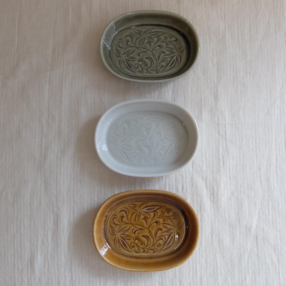 美濃焼 ユリ唐草 小皿 豆皿 醤油皿 幅10cm 小判 小判型小皿 モダン食器 和食器 洋食器 3色展開