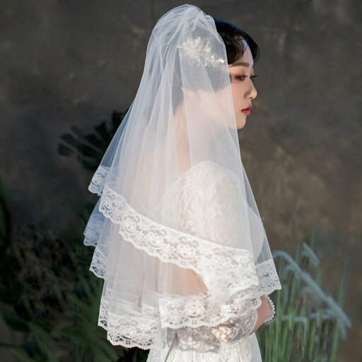 ブライダルベール ビンテージ 結婚式 ウエディングベール 二重ベール ベールアップ ベールダウン 刺繍付き セミロング 純白 ロイヤル レース付き 撮影道具 一番推し wedding veil 70cm 幅は150cm コーム付き ブライダルベール ビンテージ 結婚式 ウエディングベール 二重ベール ベールアップ ベールダウン 刺繍付き セミロング 純白 ロイヤル レース付き 撮影道具 一番推し wedding veil 70cm 幅は150cm コーム付き