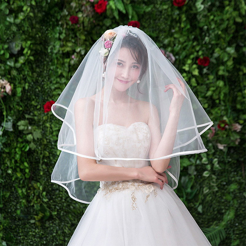 ブライダルベール 春の風物詩 夢の恋 ウェディングベール 結婚式 披露宴 セミロング 手作りベール ベールダウン ベールアップ 純白 ふんわり 優雅 ビンテージ 海外撮影 旅行結婚 撮影道具