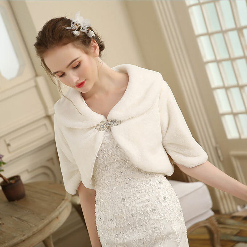 ウェディングショール ファーボレロ ウェディングボレロ 秋冬 ブライダル 花嫁小物 結婚式 二次会 披露宴 肩掛け ケープ オフホワイト 結婚式ジャケット 上品